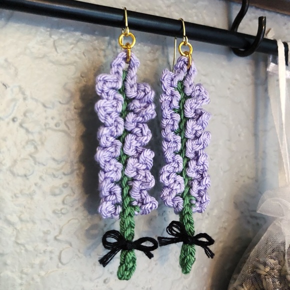 Lavender Flower Floral Earrings Crocheted with a Bow! - Picture 2 of 8